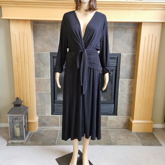 CAbi, Black long sleeve v-neck wrap dress - Picture 11 of 12